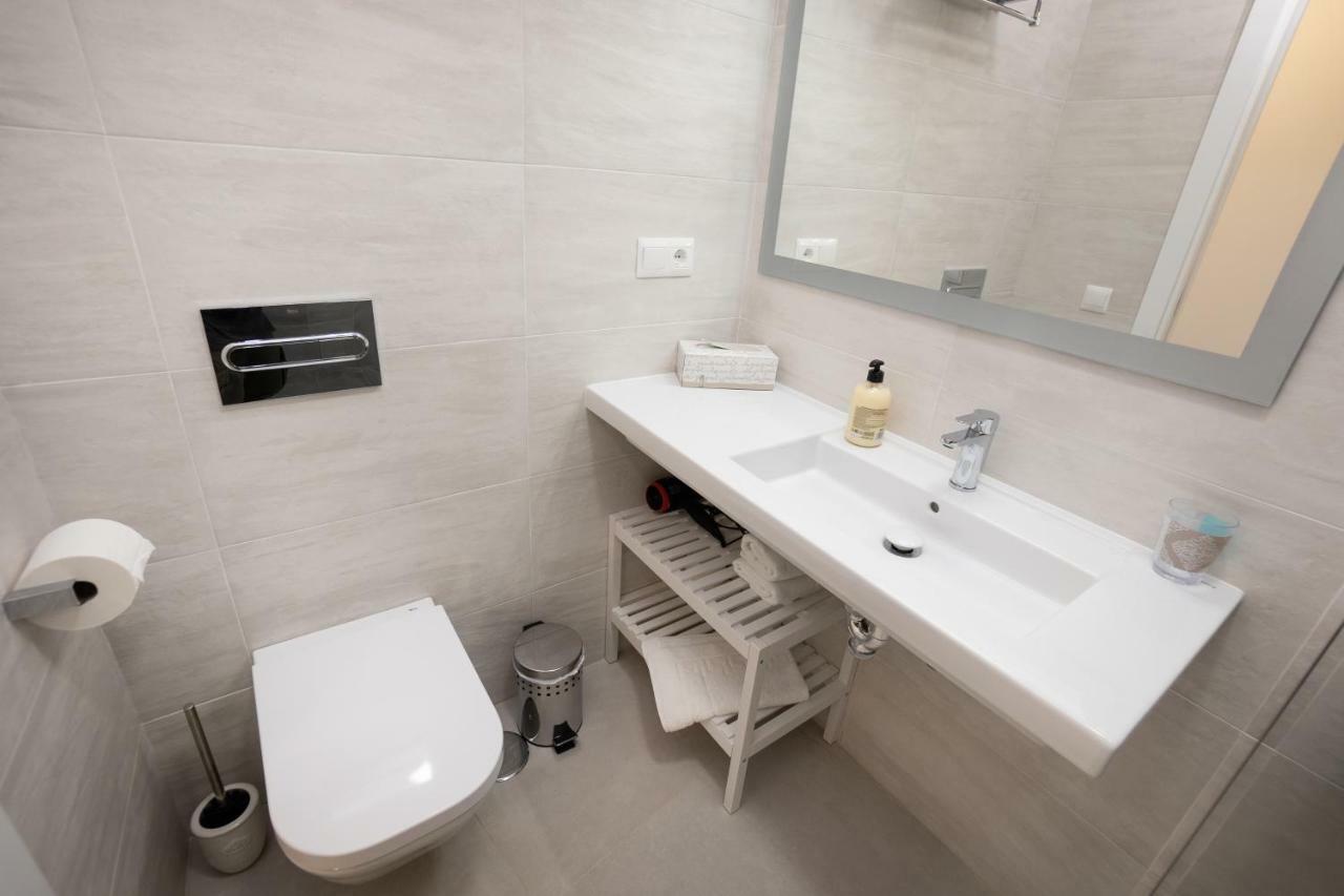 Apartamentos Mombasa 2 Planta Nerja Esterno foto